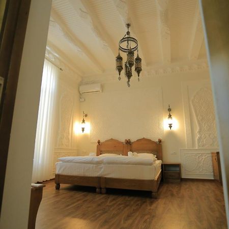 Guesthouse Muqaddam Бухара Екстер'єр фото