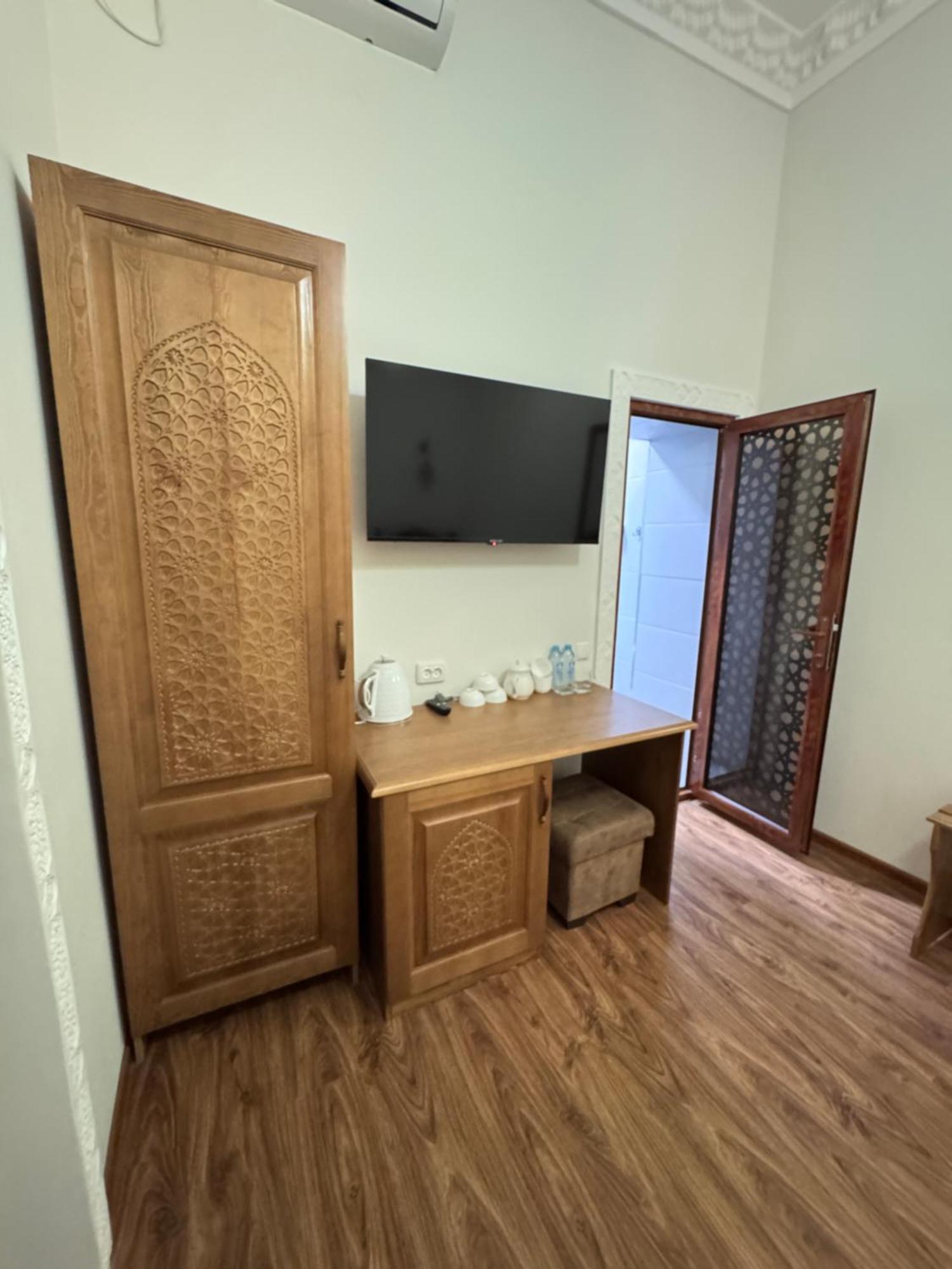 Guesthouse Muqaddam Бухара Екстер'єр фото