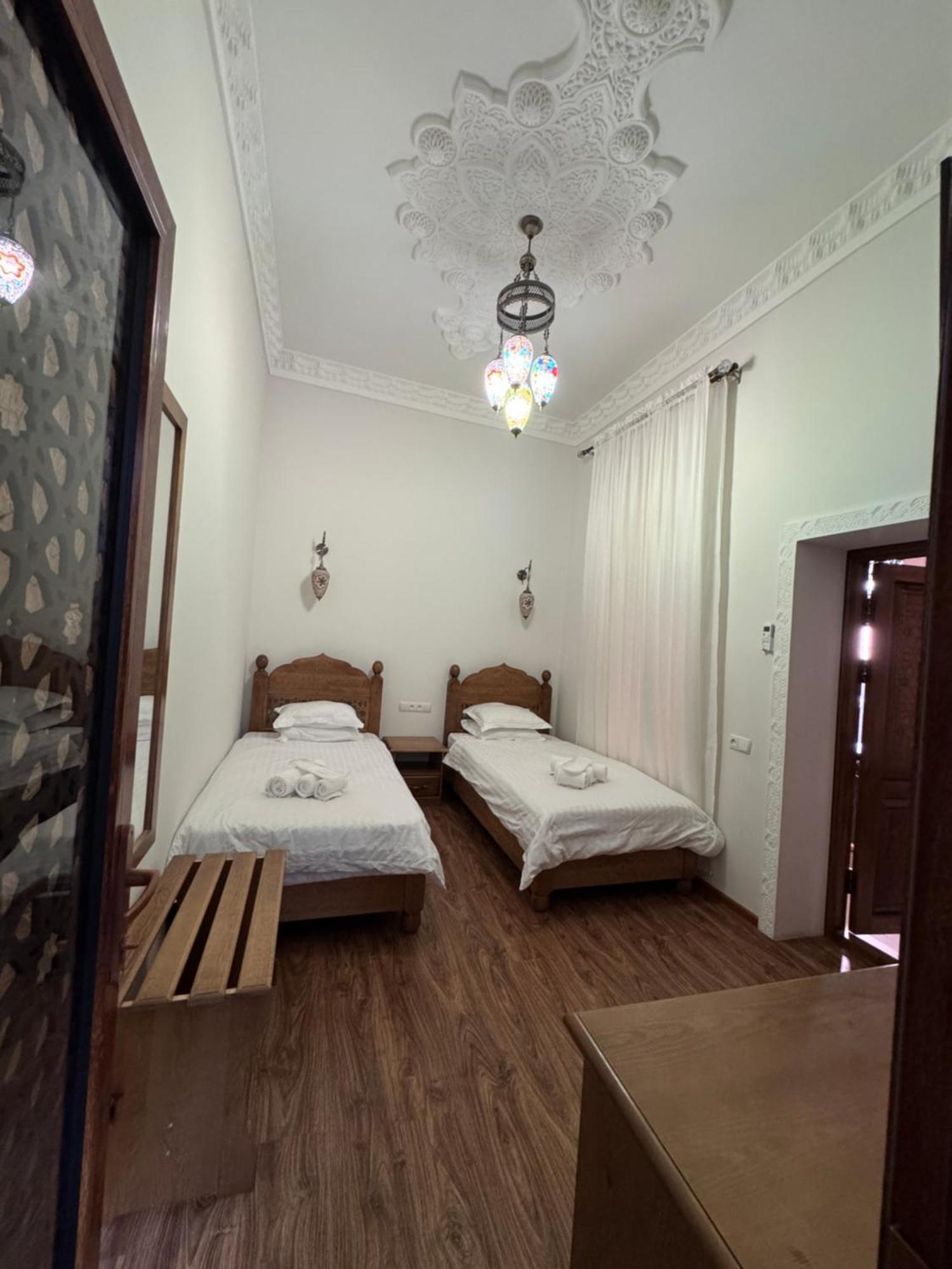 Guesthouse Muqaddam Бухара Екстер'єр фото