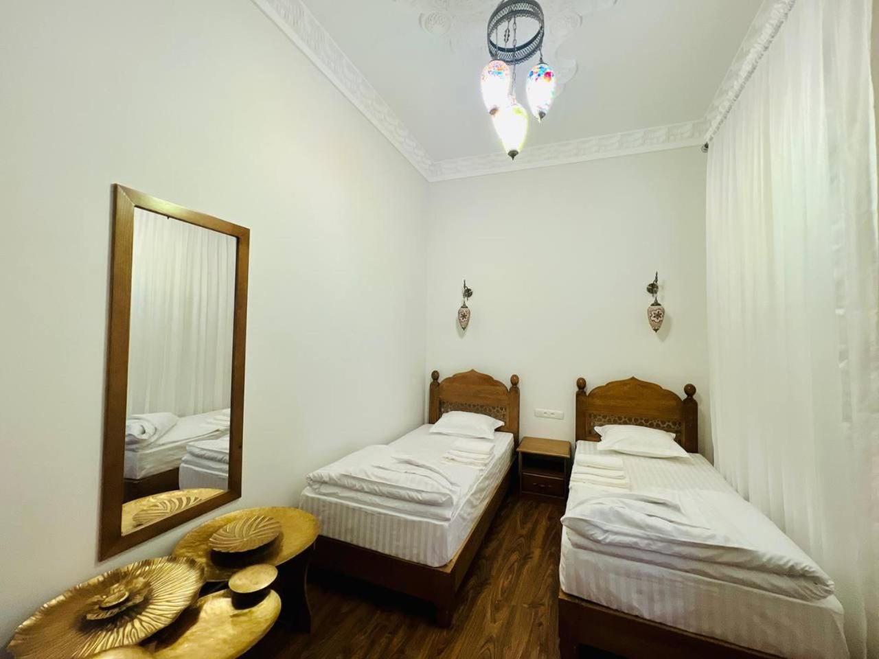 Guesthouse Muqaddam Бухара Екстер'єр фото