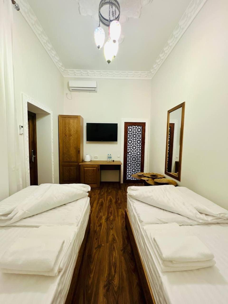Guesthouse Muqaddam Бухара Екстер'єр фото