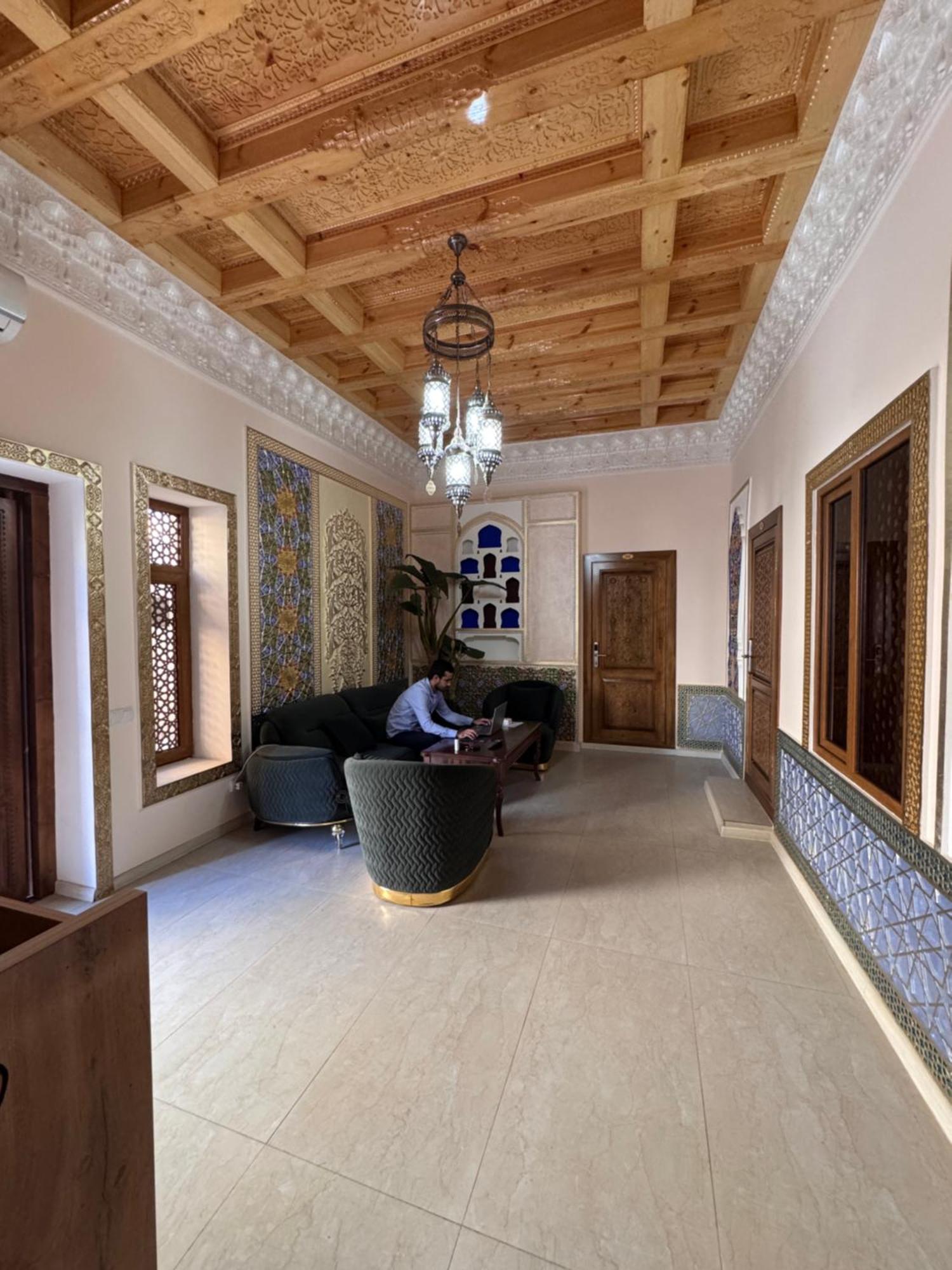 Guesthouse Muqaddam Бухара Екстер'єр фото
